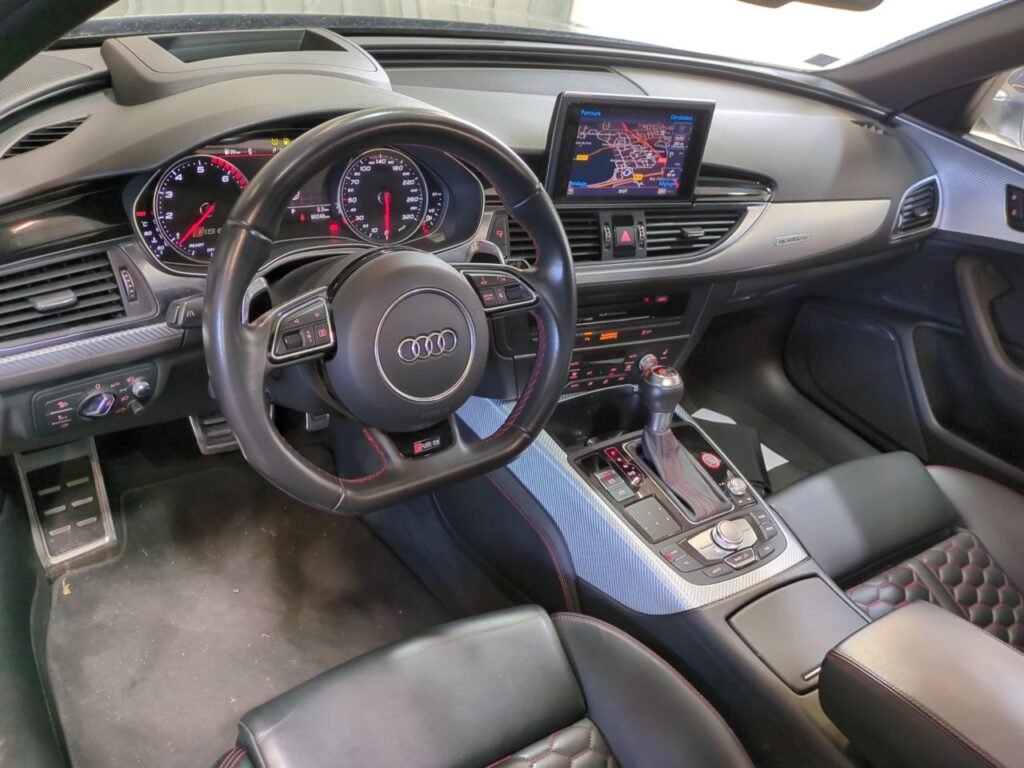 AUDI - RS6 AVANT PERFORMANCE V8 4.0 TFSI 605 QUATTRO TIPTRONIC 8