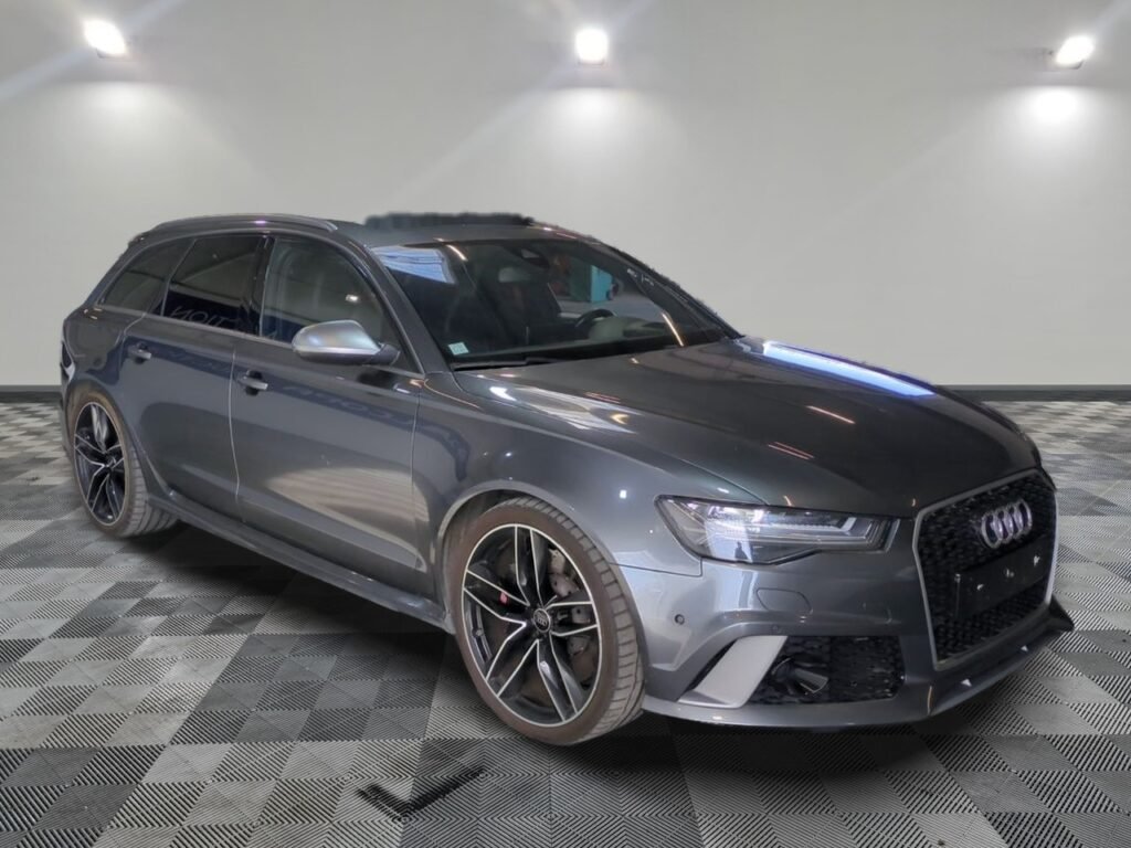 AUDI - RS6 AVANT PERFORMANCE V8 4.0 TFSI 605 QUATTRO TIPTRONIC 8