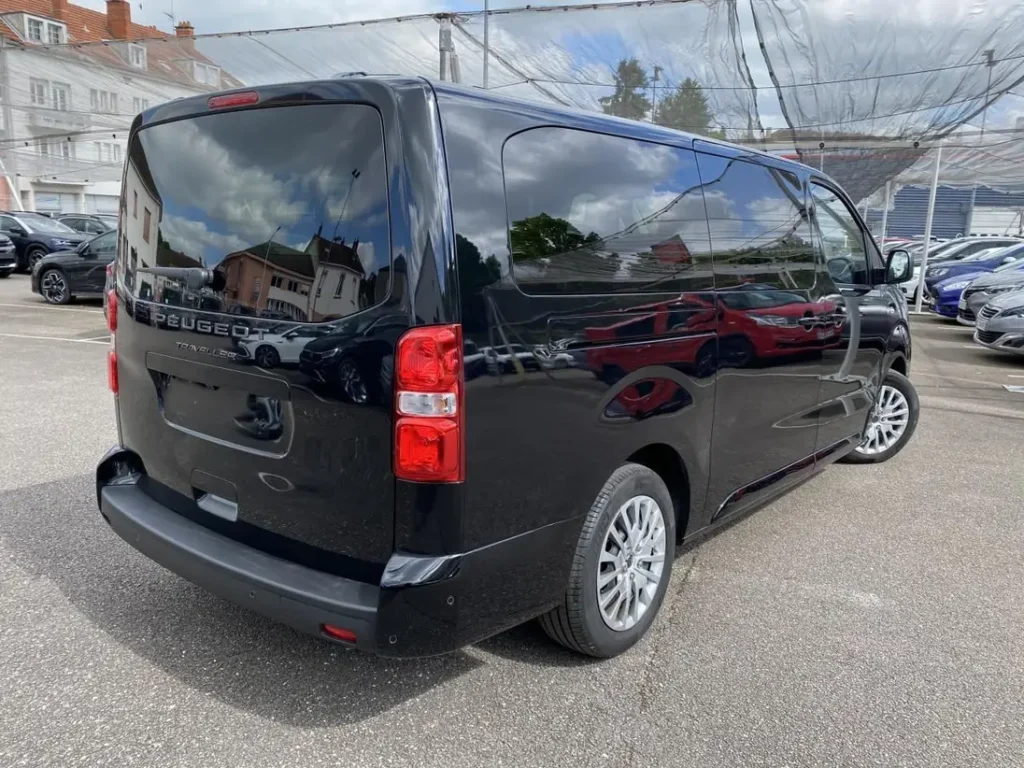 PEUGEOT TRAVELLER (2) M 2.2 DIESEL 180 S&S BUSINESS EAT8