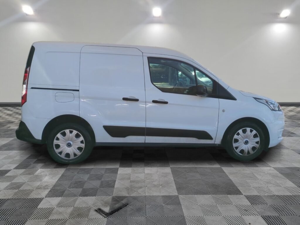 FORD - TRANSIT CONNECT FGN L1 1.0E100 E85 S&S TREND