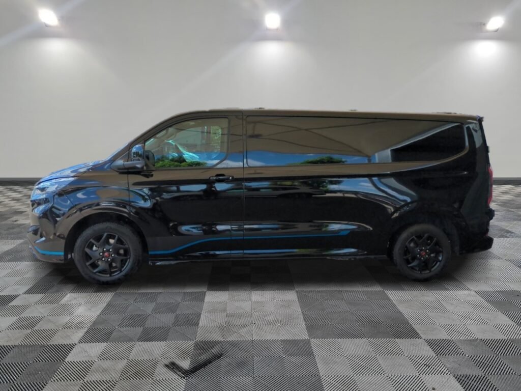 FORD - TRANSIT CUSTOM FGN 320 L2H1 2.0 ECOBLUE 170 CH BVA8 SPORT