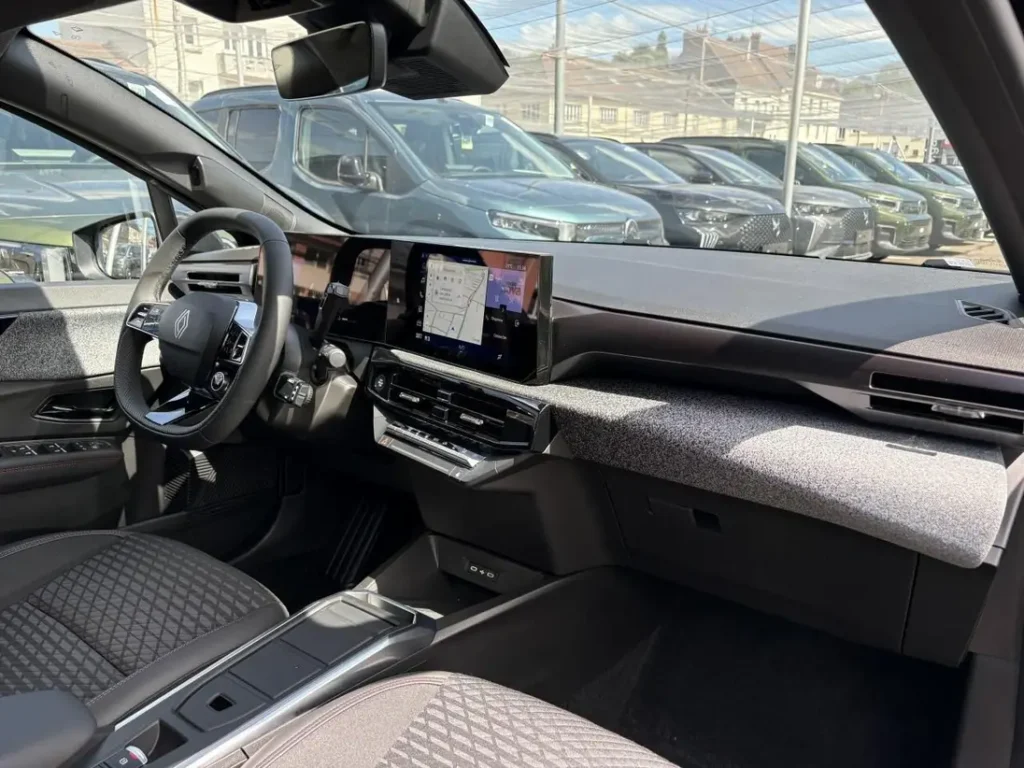 RENAULT CLIO VI