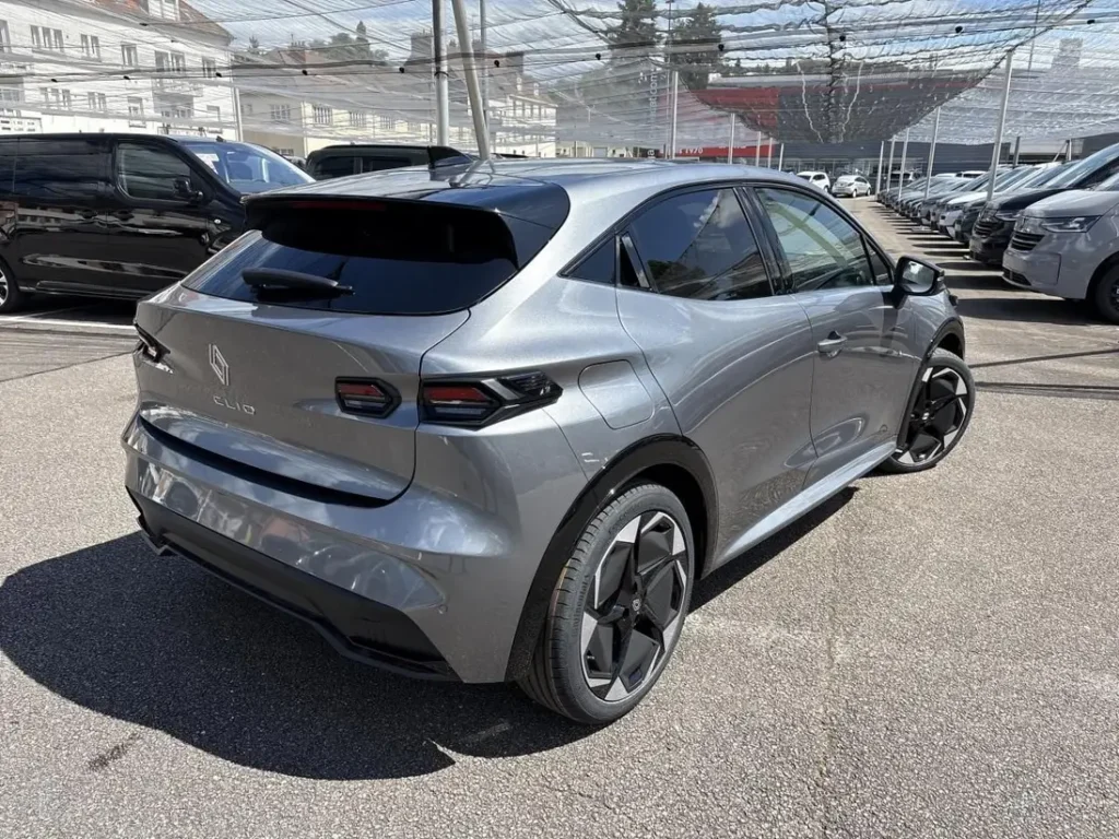 RENAULT CLIO VI
